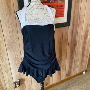 Ruffle bottom bathing suit